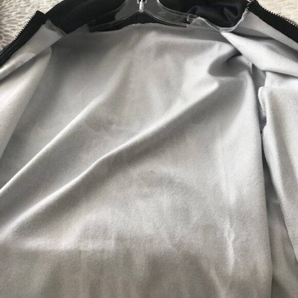 Skeleton Hoodie Size L-Long (NWOT) ☠🧥 - Picture 5 of 8